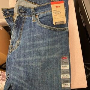 New Levi's-30x30